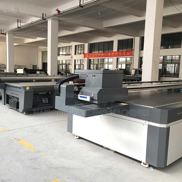 Direct Sale 250cm*130cm Large Format Industrial Uv Flatbed Printer - thumbnail 4