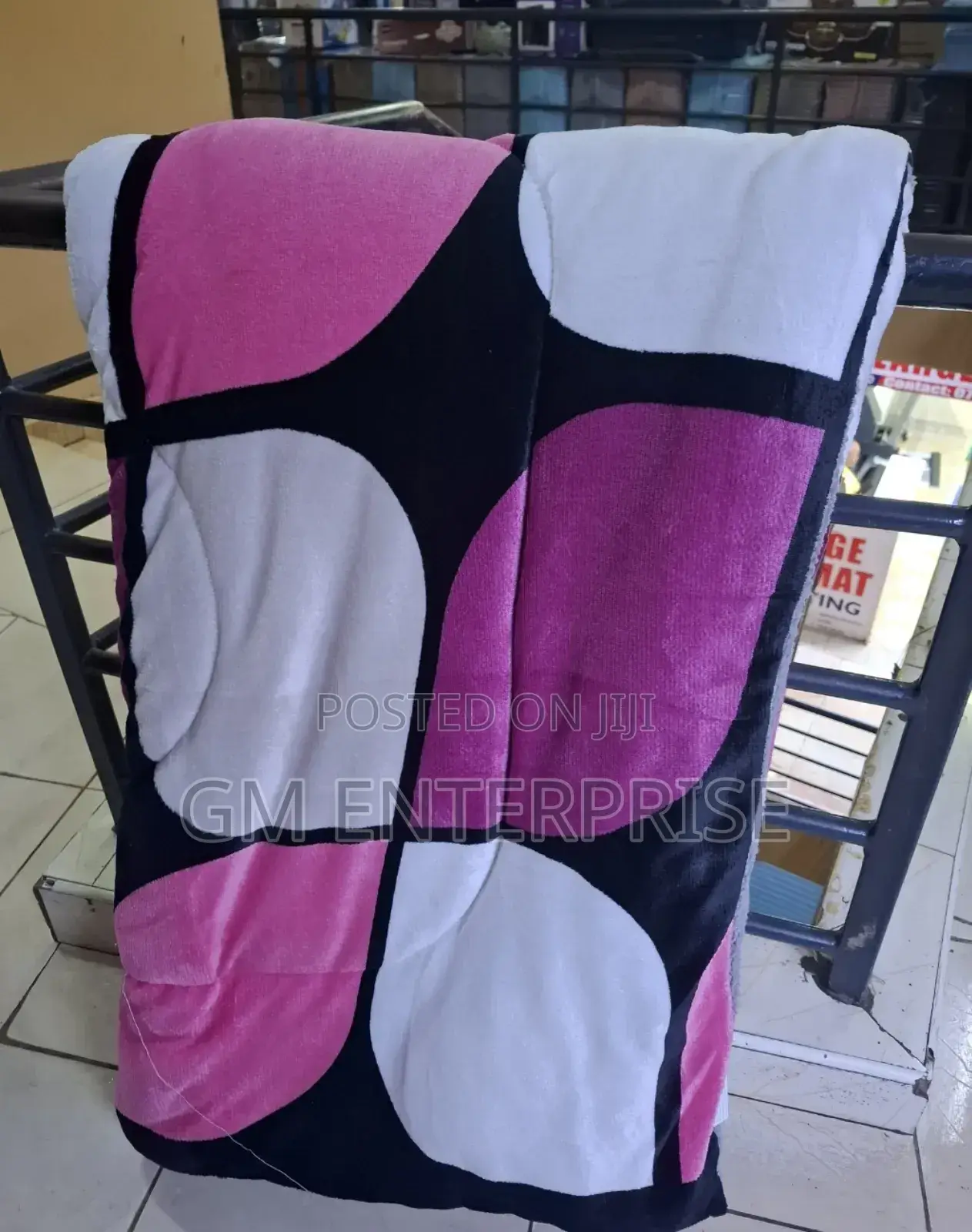 5*6 Single Woolen Duvet Available