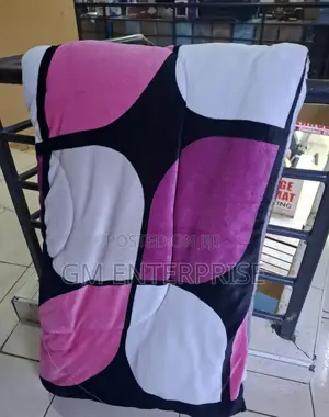 5*6 Single Woolen Duvet Available