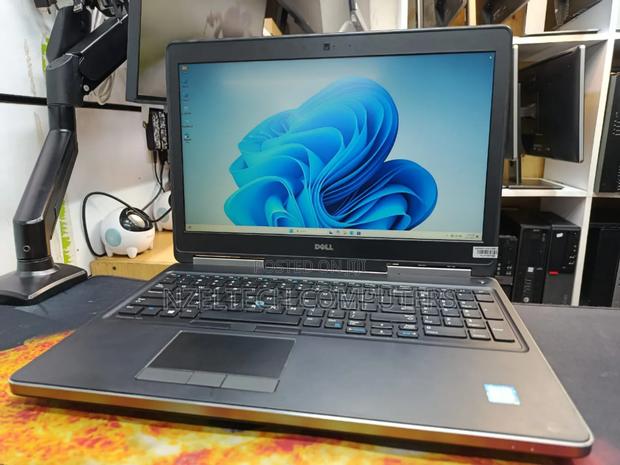 Laptop Dell Precision 7520 16GB Intel Core I7 SSD 256GB - main view