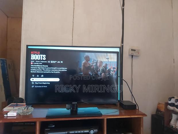 Samsung Ua - 32f4000 32 Multi System Led Tv