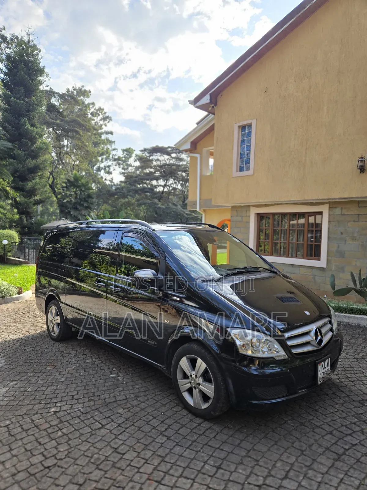 Mercedes-Benz V-Class 2012 Black