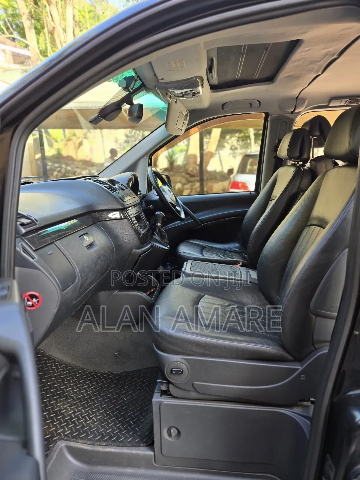 Mercedes-Benz V-Class 2012 Black