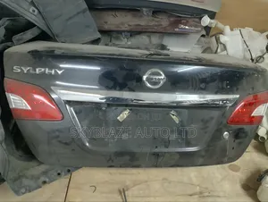 Nissan Sylphy Tb17 Boot