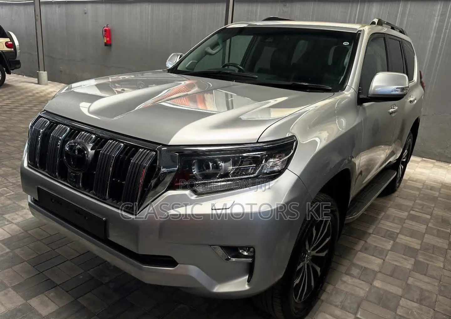 Toyota Land Cruiser Prado 3.0 172hp 2019 Silver