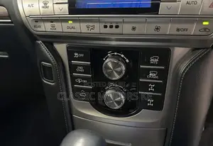 Toyota Land Cruiser Prado 3.0 172hp 2019 Silver