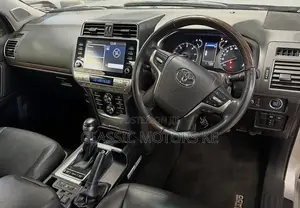 Toyota Land Cruiser Prado 3.0 172hp 2019 Silver