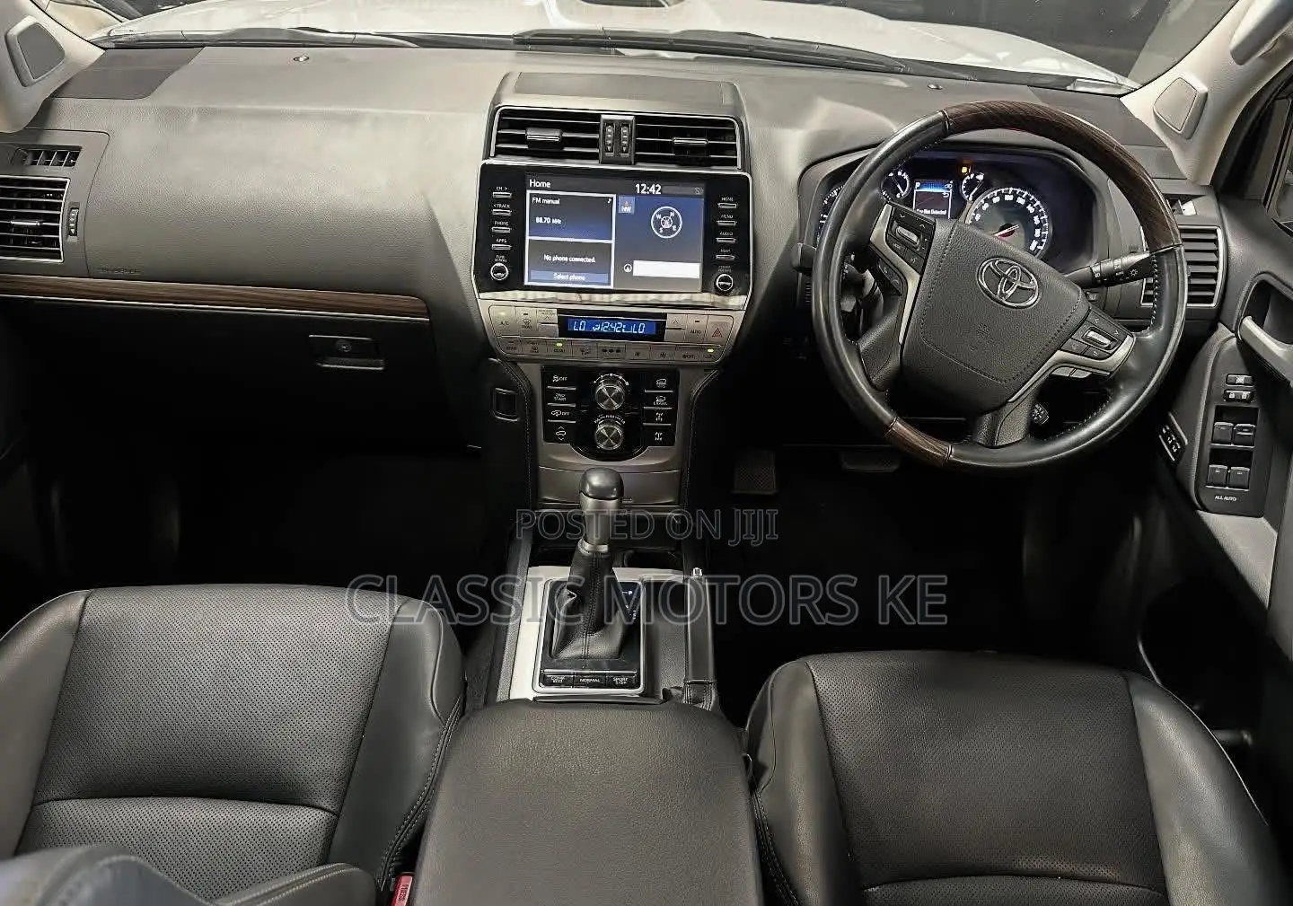 Toyota Land Cruiser Prado 3.0 172hp 2019 Silver