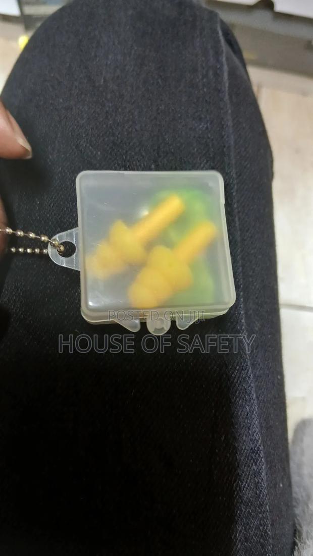 Yellow Earplugs - thumbnail 2