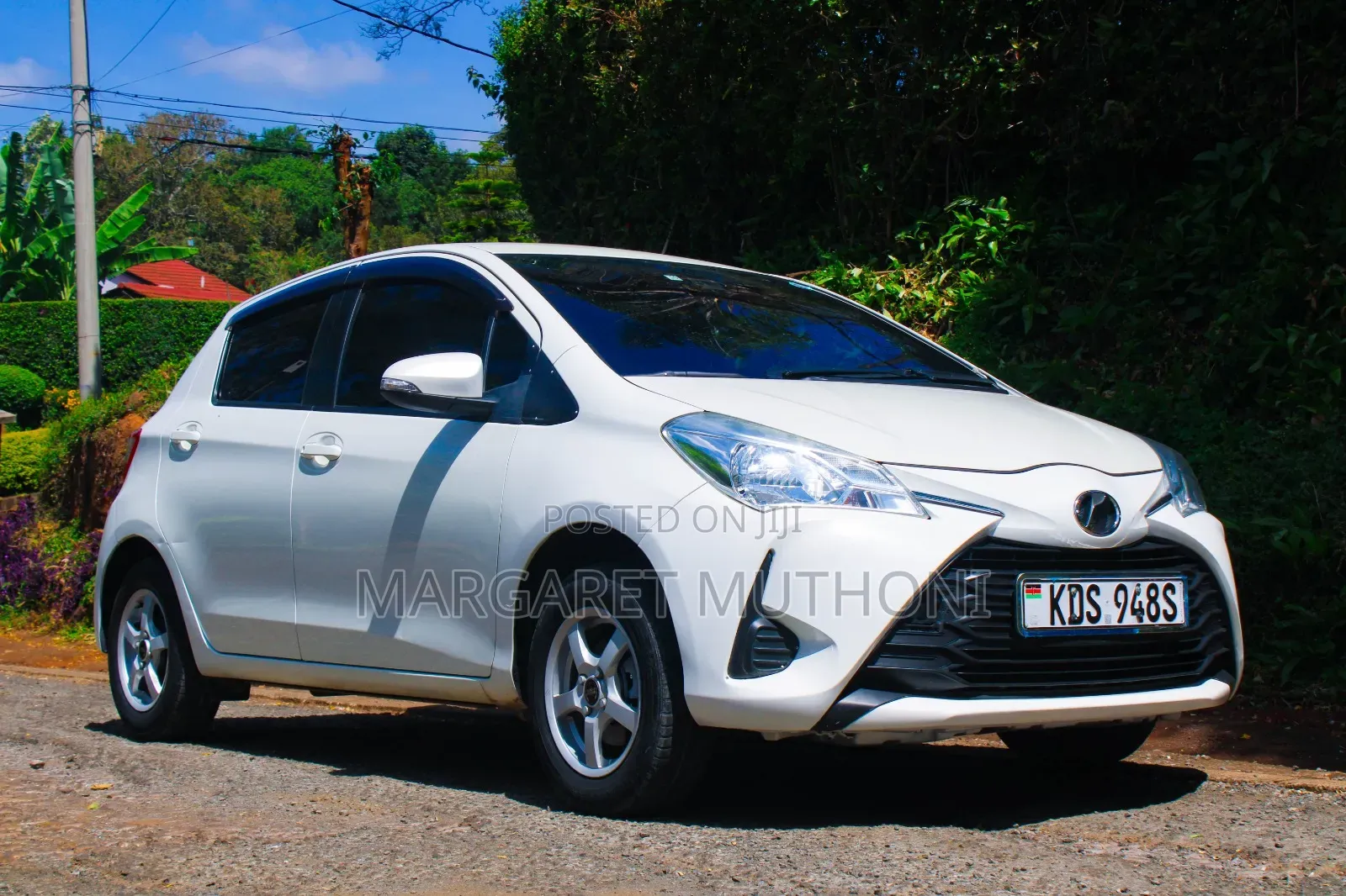 Toyota Vitz 2017 White