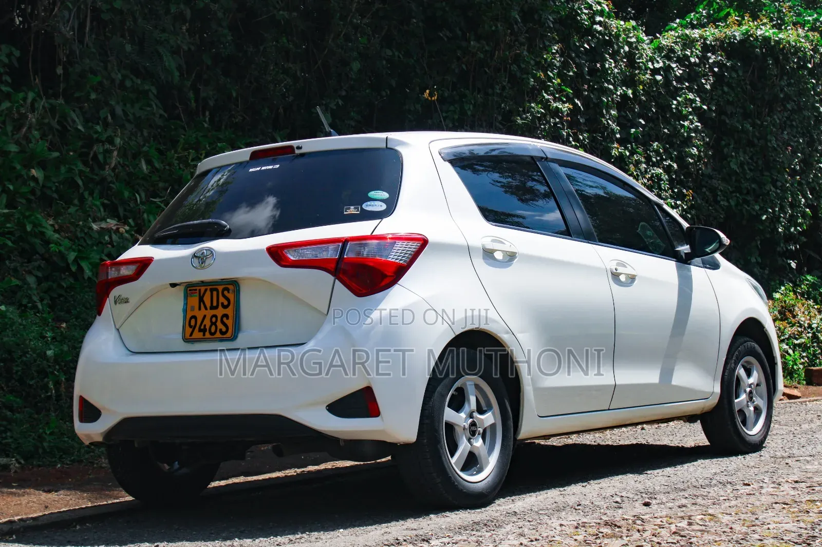 Toyota Vitz 2017 White