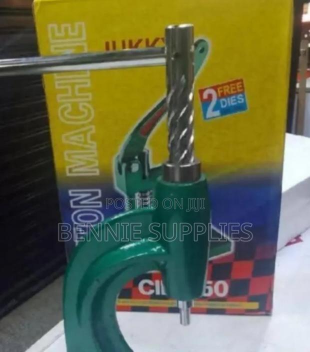 Button Press Machine /Available Button Machins