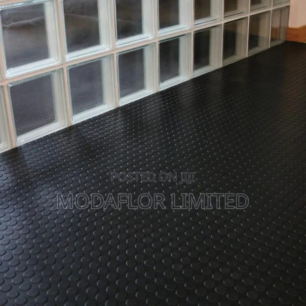 Strong Coin Pattern Mat - main view