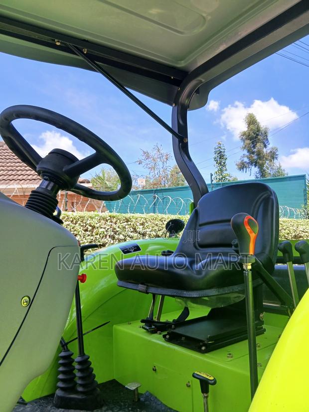 Zoomlion Tractor - thumbnail 5