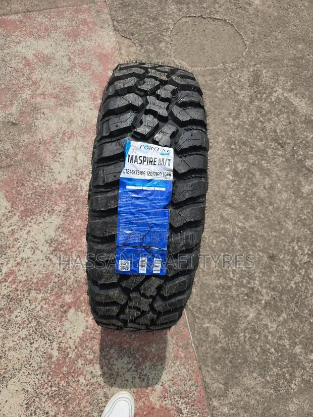 245/75r16 Fortune Tyre M/T