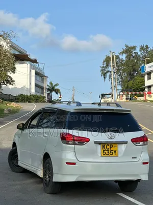 Toyota Wish 2012 White