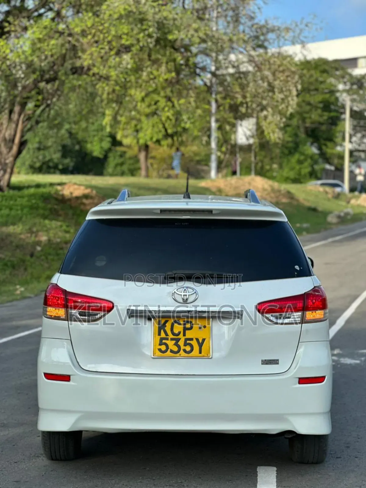 Toyota Wish 2012 White