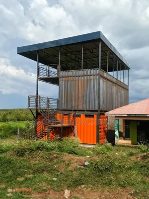 Shipping Container Bar From 2 20fts And 40ft Coming Up.