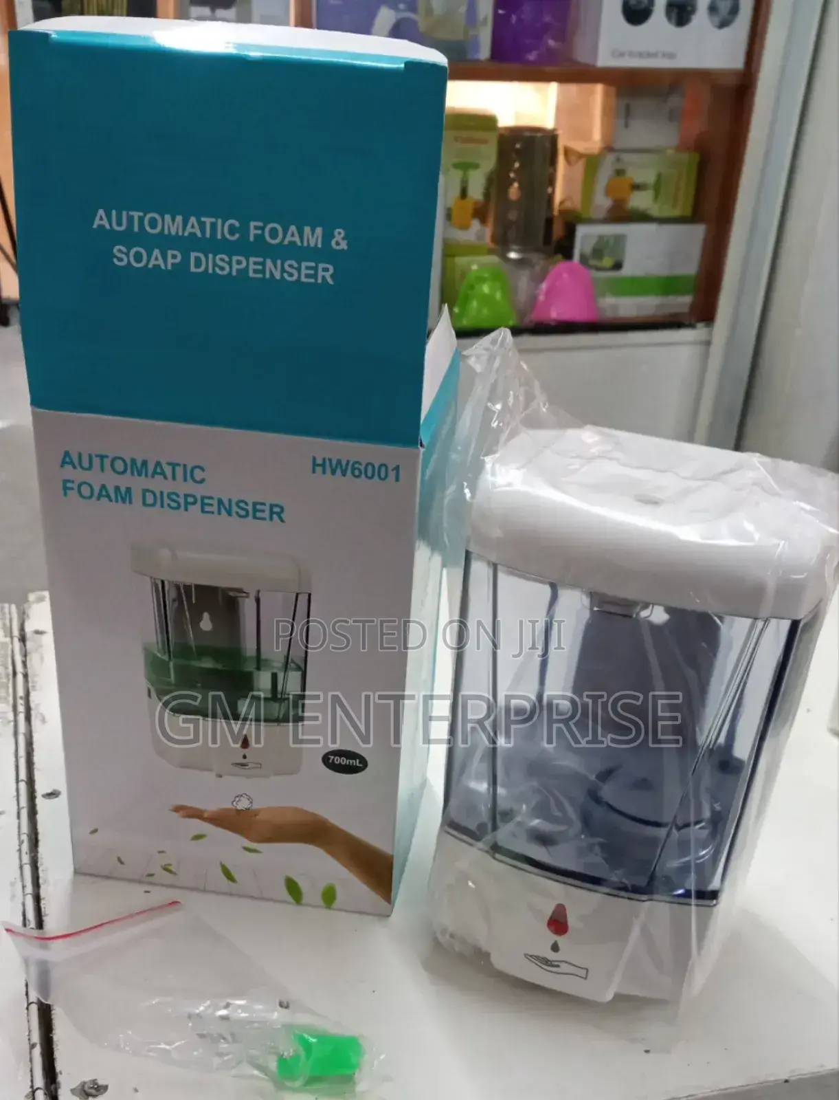 700ml Automatic Soap Dispenser / Touchless Sanitizer Dispenser