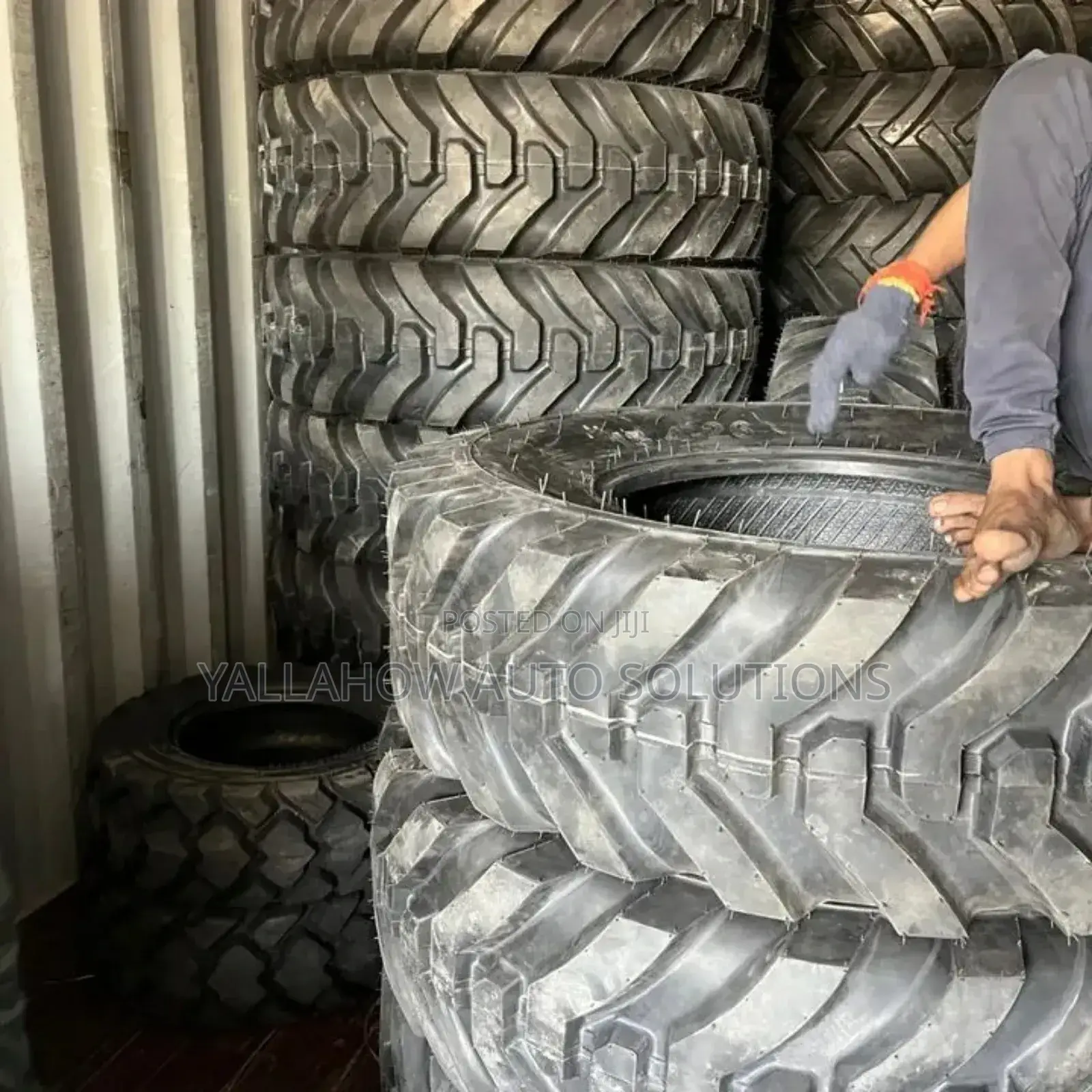 18.4-26 Red Lion Tractor Tyres – Heavy Duty High Traction