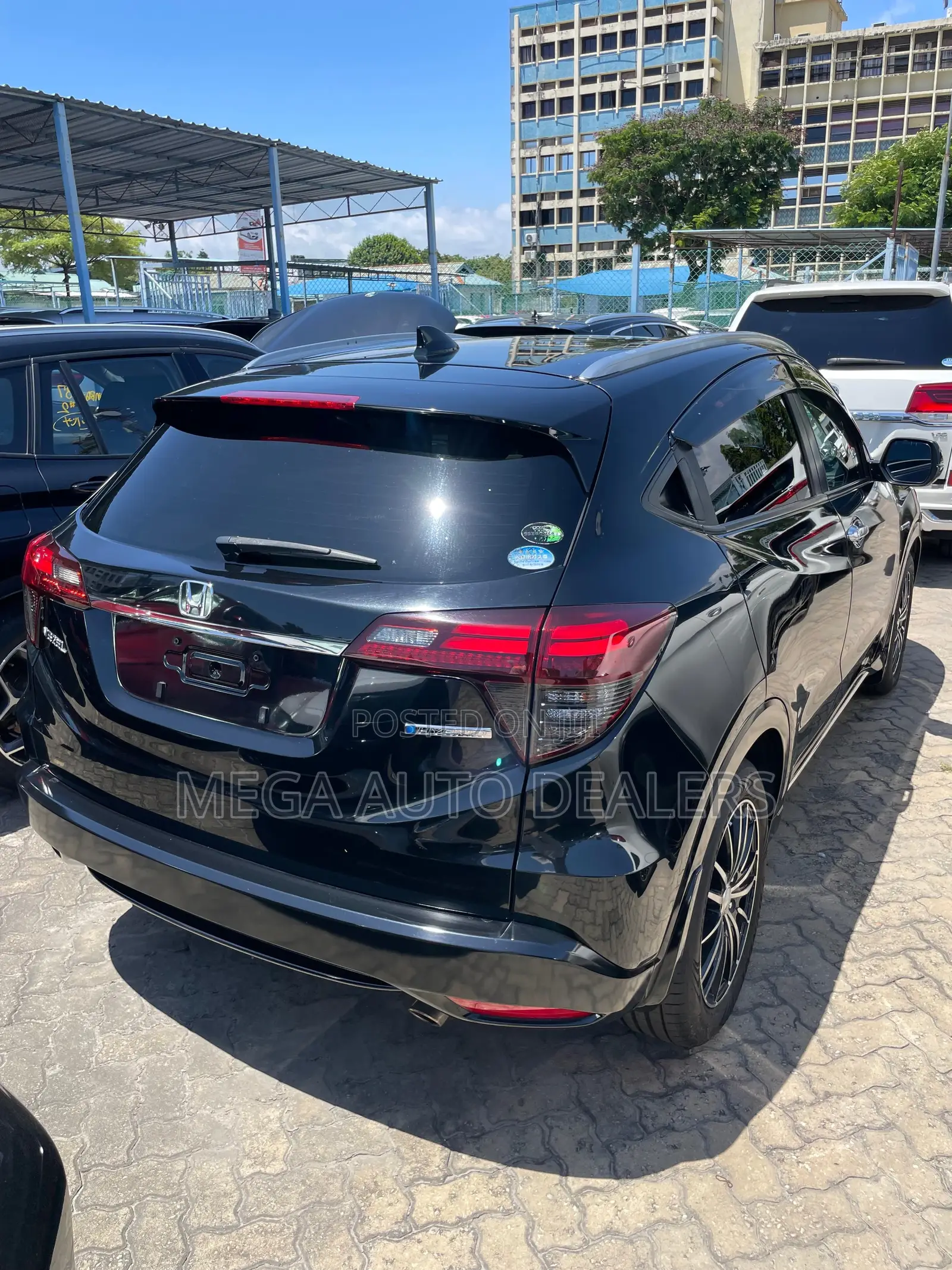 Honda Vezel 2018 Black