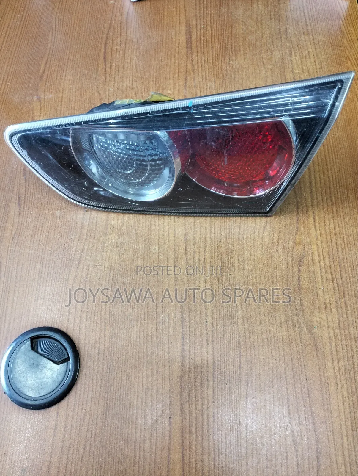 Mitsubishi Lancer Evolution 2010 Boot Light