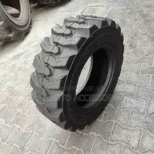19.5l-24 Red Lion Tyres – Heavy Duty High Traction | Tyre Xperts