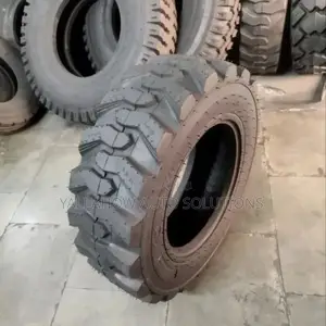 19.5l-24 Red Lion Tyres – Heavy Duty High Traction | Tyre Xperts