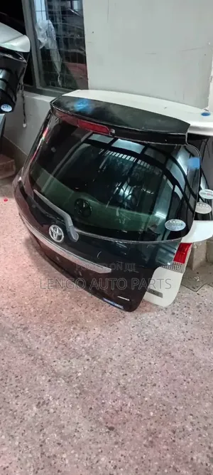 Toyota Vitz Jewella 2012 Boot