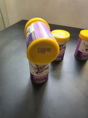 Color-Enhancing Fish Flakes – Shine Like Never Before - thumbnail 2