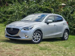 Mazda Demio 2018 Silver