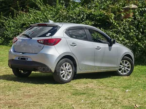 Mazda Demio 2018 Silver