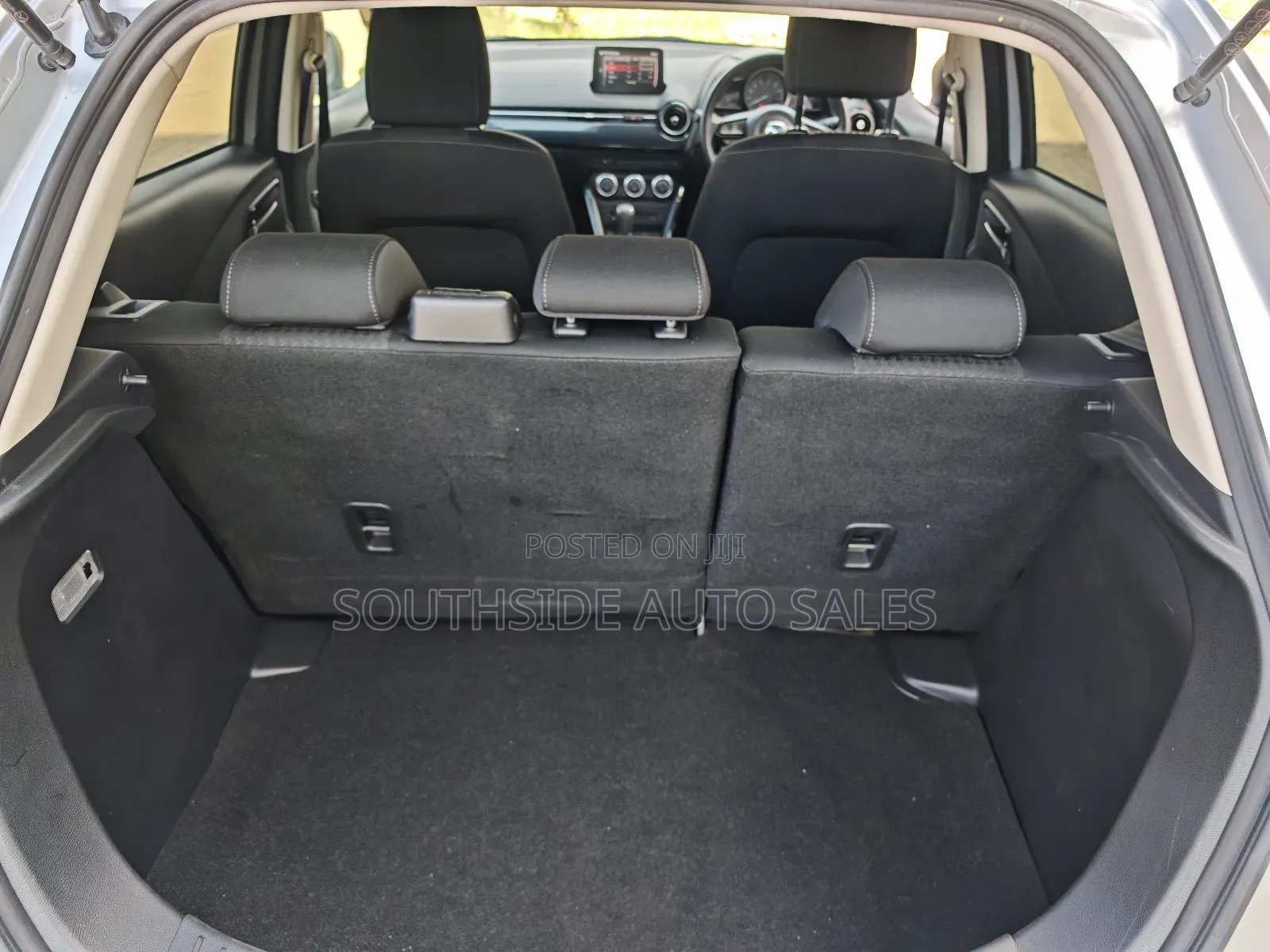 Mazda Demio 2018 Silver