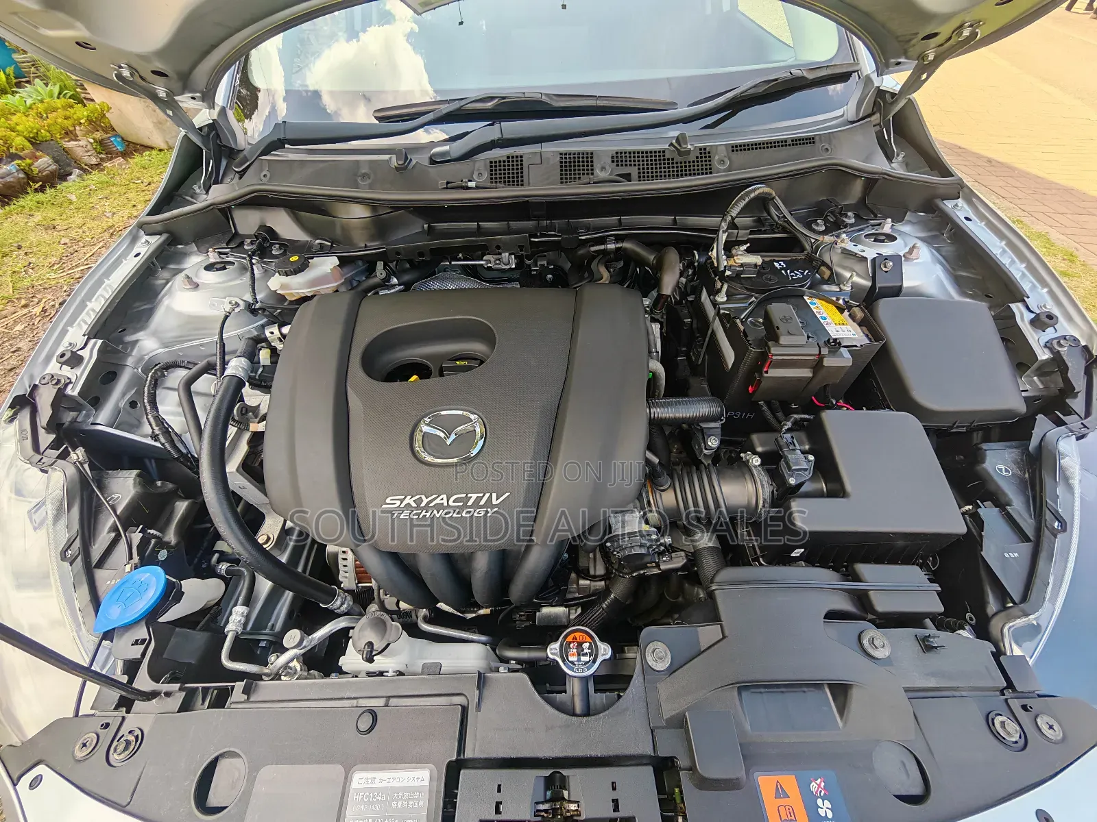 Mazda Demio 2018 Silver