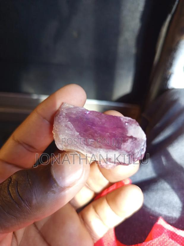 Raw Amethyst - thumbnail 2