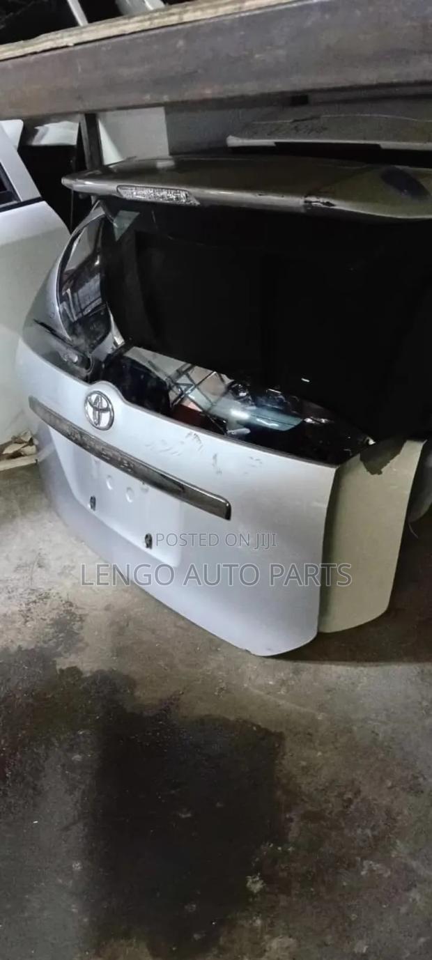 Toyota Wish 2005 Boot Lid - main view