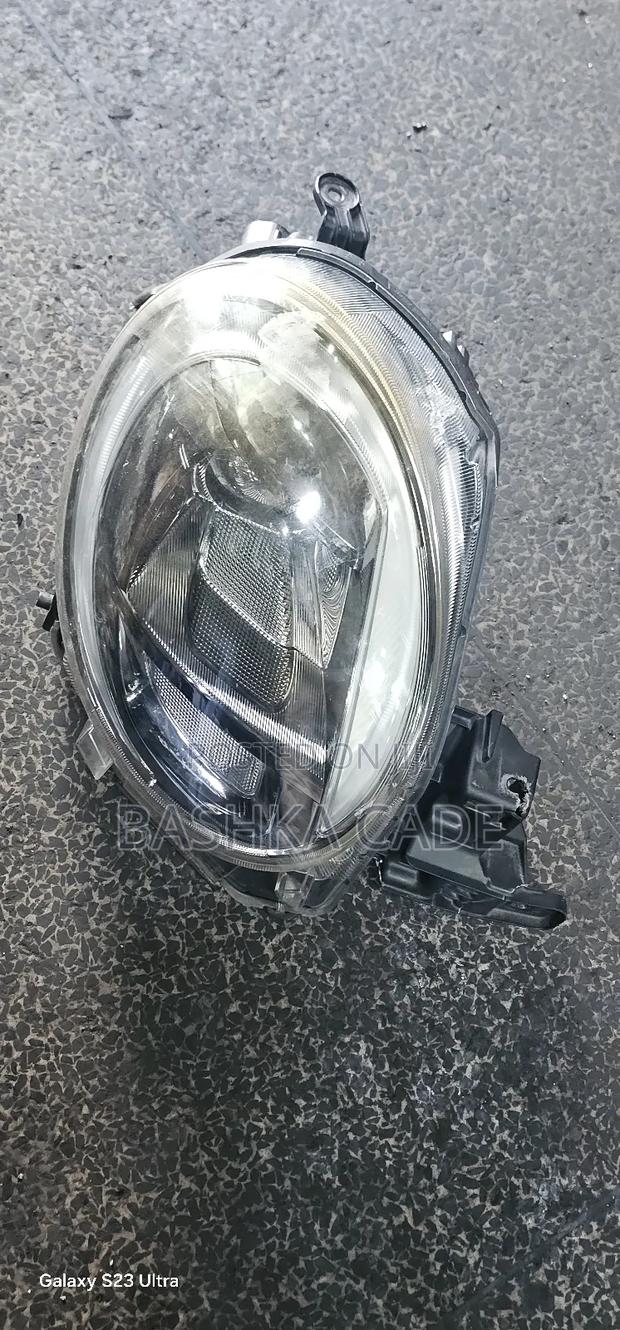 Daihatsu Cast Headlights - thumbnail 2