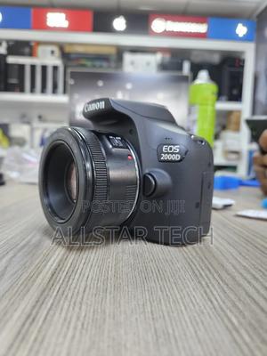 Canon Eos 2000d With 50mm STM - main view