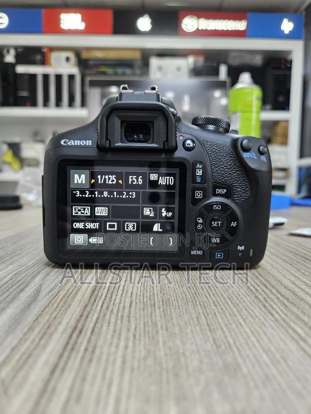 Canon Eos 2000d With 50mm STM - thumbnail 3