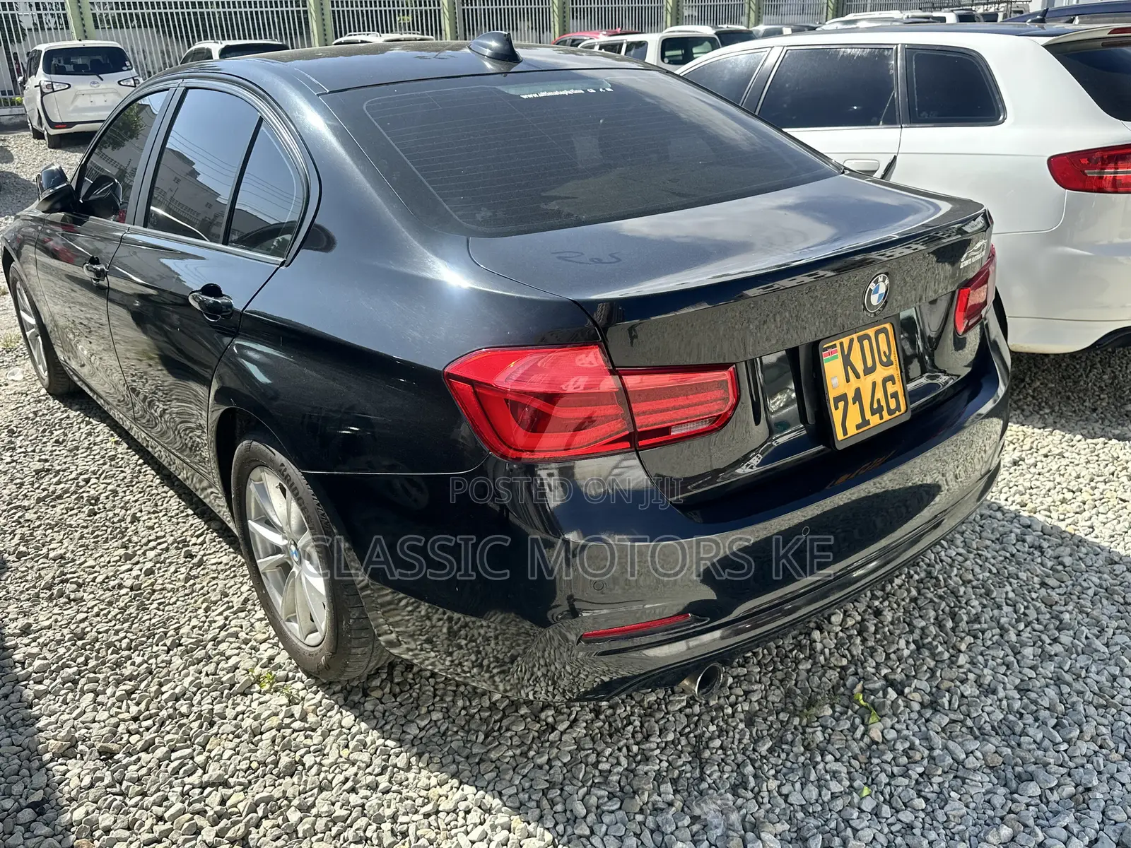 BMW 320i Sedan RWD 2017 Black