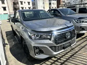 Toyota Hilux Revo Single Cab Deisel 2.8 AWD 2018 Silver