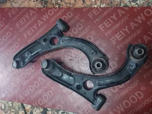 Front Arm Daihatsu Mira E5