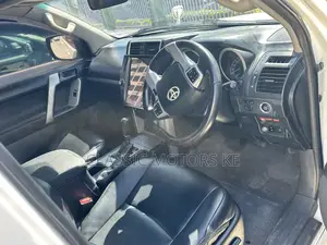 Toyota Land Cruiser Prado 2.8 D-4D 2015 White