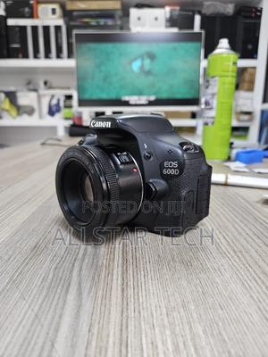 Canon Eos Rebel 600d +50mm STM - main view