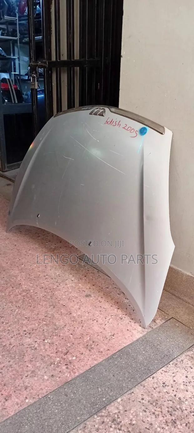 Toyota Wish 2003 Bonnet Lid