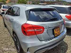 Mercedes-Benz GLA 250 2017 Silver