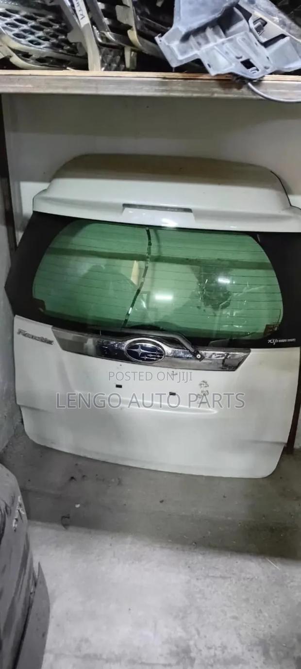 Toyota Ractis 2014 Boot High Roof - main view
