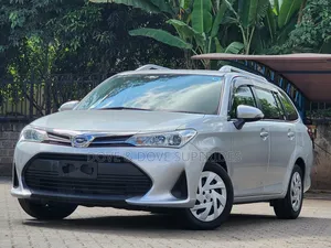 Toyota Corolla Fielder 1.5 Petrol FWD 2018 Silver