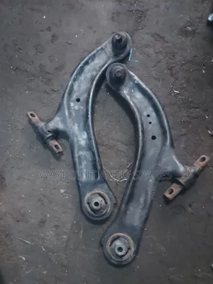 Front Arms Nissan Serena