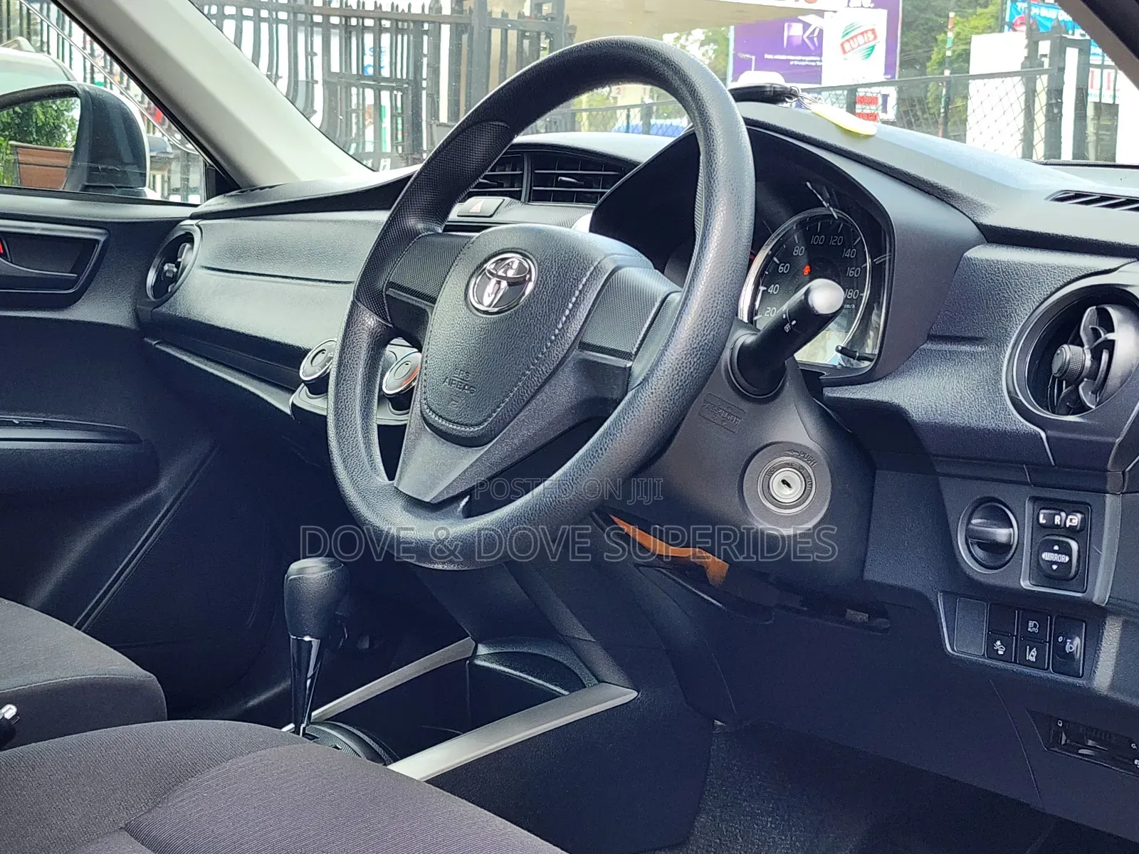 Toyota Corolla Fielder 1.5 Petrol FWD 2018 Silver